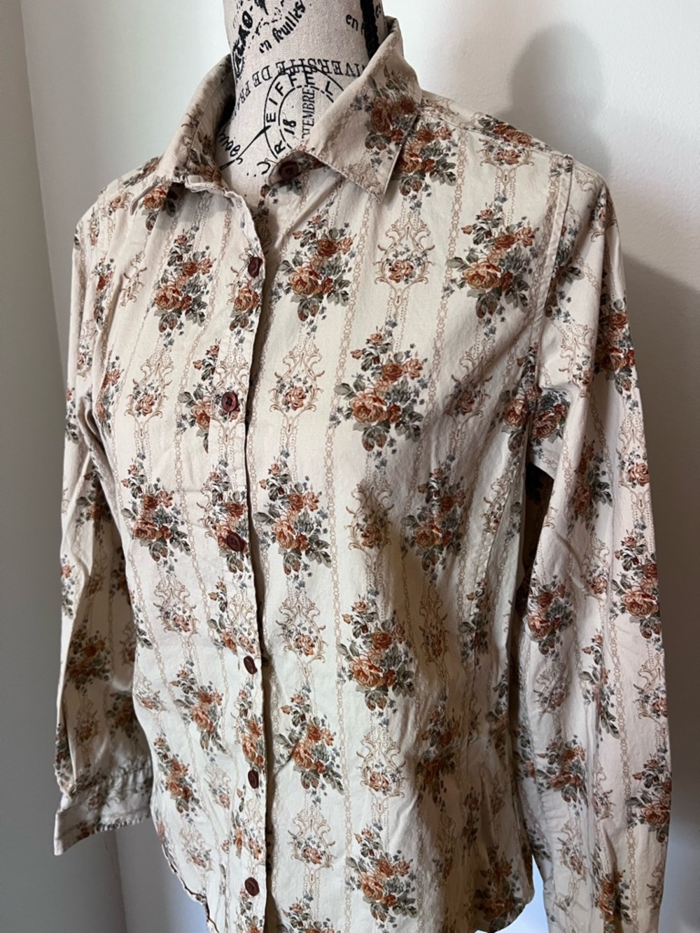 Bit & Bridle Victorian Floral Rose Stripe Button Down Shirt Medium - Picture 2 of 8